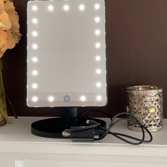 NBD Other - Lighted Makeup mirror
